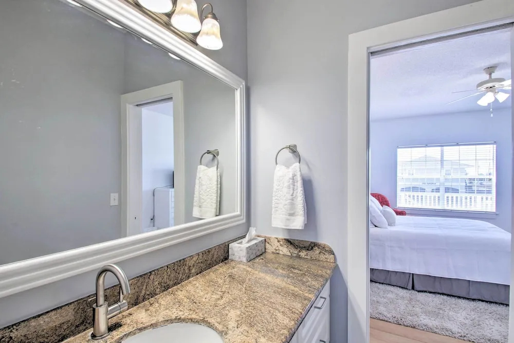 Pensacola Beach Home: 1 Block to Beach Access