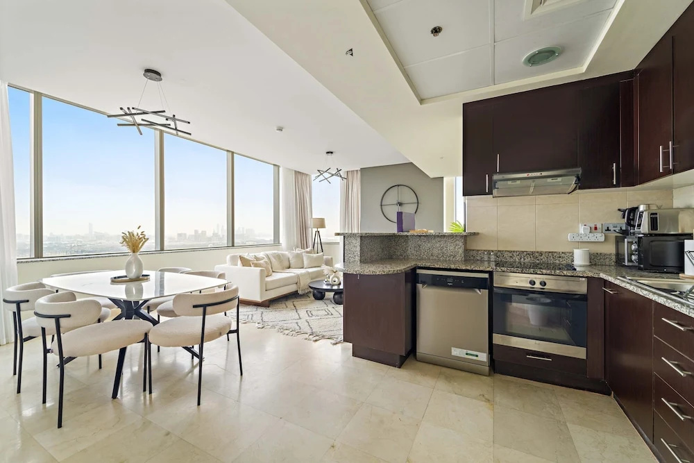 Silkhaus 2bdr Heart of Difc in Sky Gardens