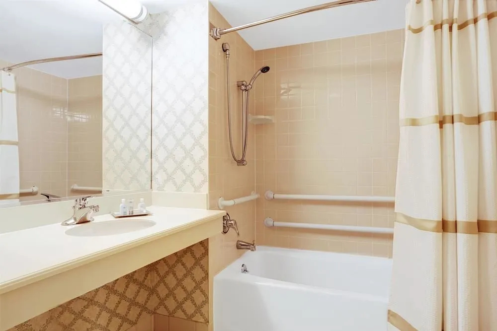 Lafayette Park Hotel and Suite