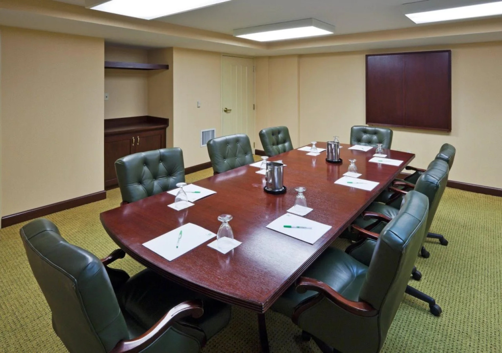 Holiday Inn Chantilly-Dulles Expo Airport by IHG