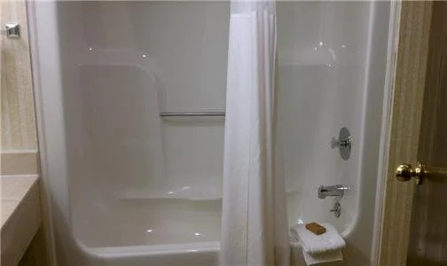 Doubletree By Hilton Clarksville Riverview