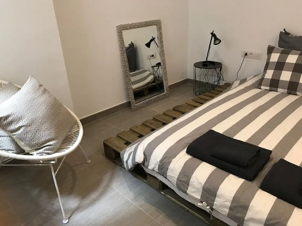 LSWhite Apartment
