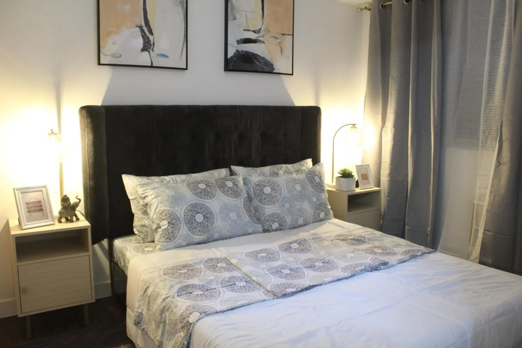 A2J Huge Modern Luxury 2BR Balcony Suite Near Ever Gotesco