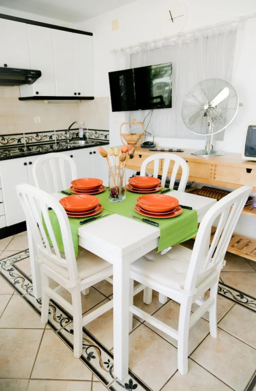 Apartment With 2 Bedrooms in Puerto del Carmen, With Wonderful sea Vie