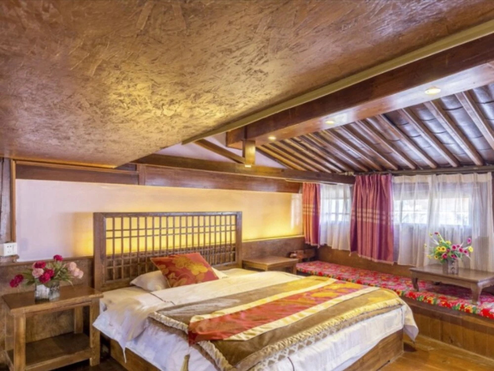 Lijiang Pengyouquan Inn