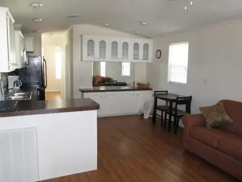 Southern Palms Park Model 6