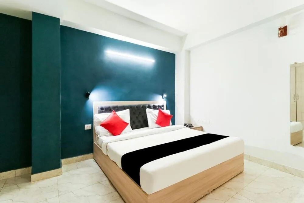 Hotel Nazeer by Adb Rooms