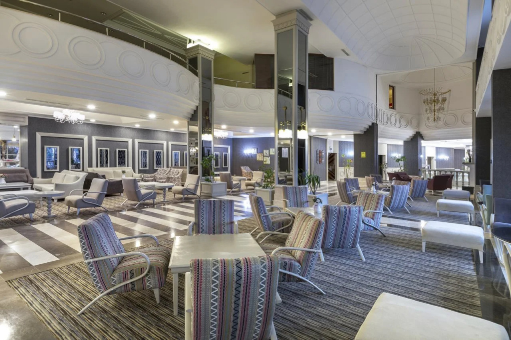 Bella Resort Hotel