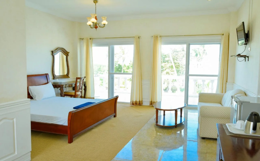 Casa Blanca by The Sea