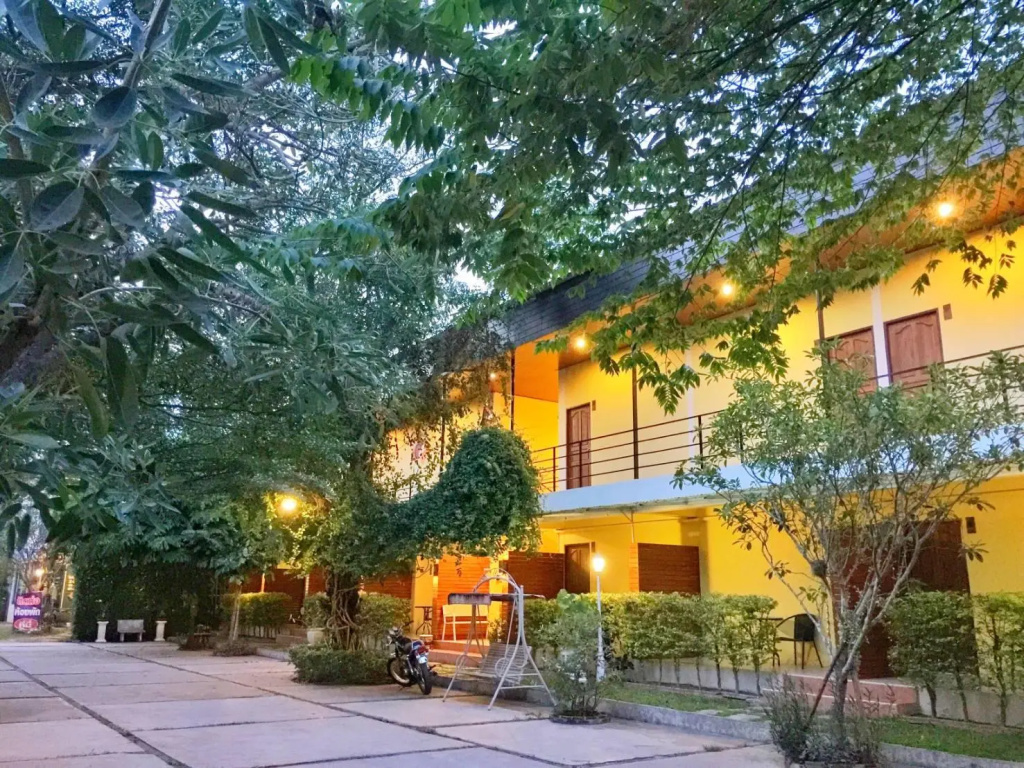 Wanarom Resort