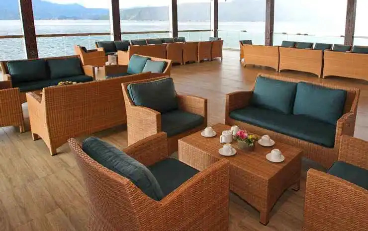 Toba Beach Hotel