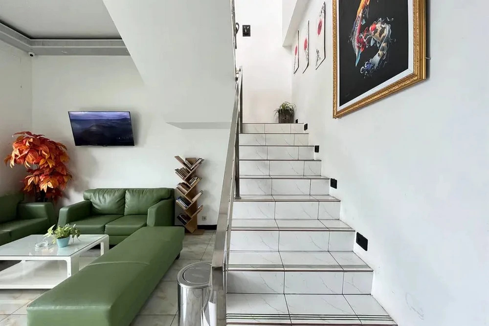 Urbanview Hotel Sakura Kampung Inggris Pare by RedDoorz