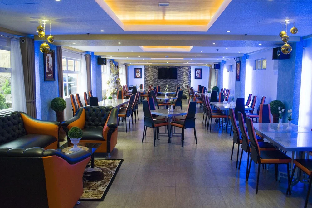 Royal Mansion Hotel