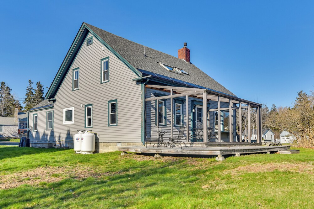 Quiet Waterfront Home: Ideal Maine Escape
