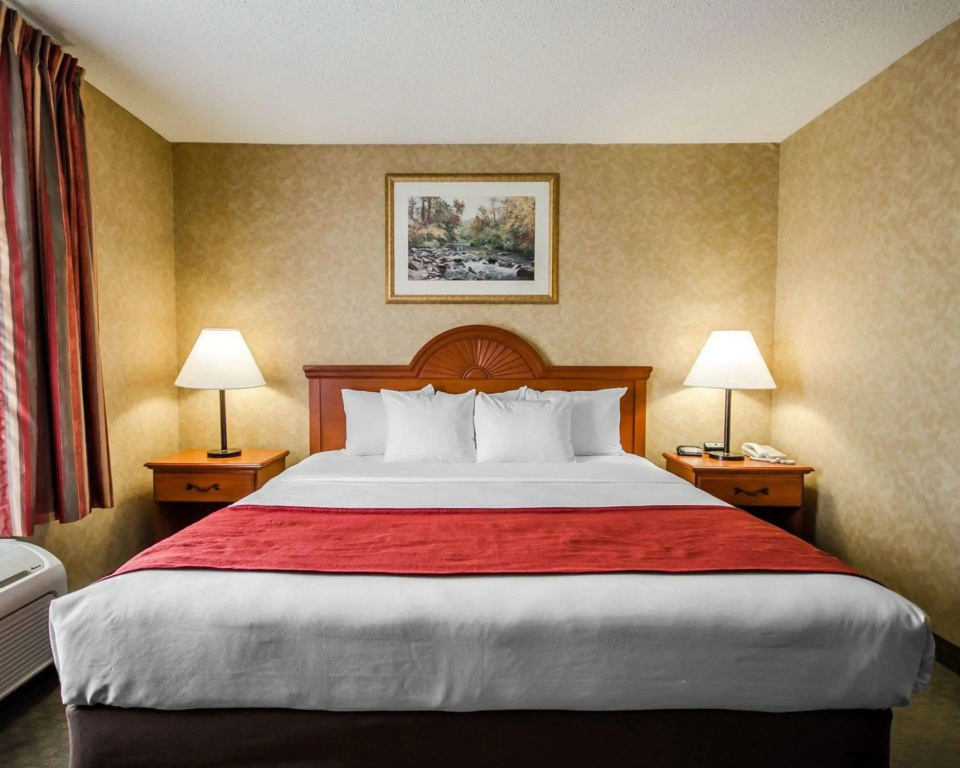 Quality Inn & Suites Rockport-Owensboro North GOLD AWARD WINNER