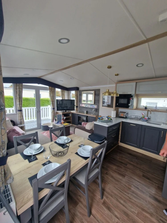 8 Birth Static Caravan