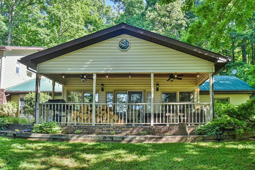 Mountain Retreat Hot Tub Asheville