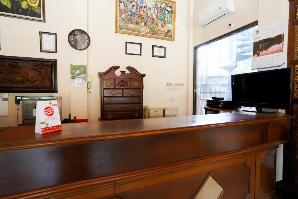 Oyo 1430 Hotel Ratna Syariah