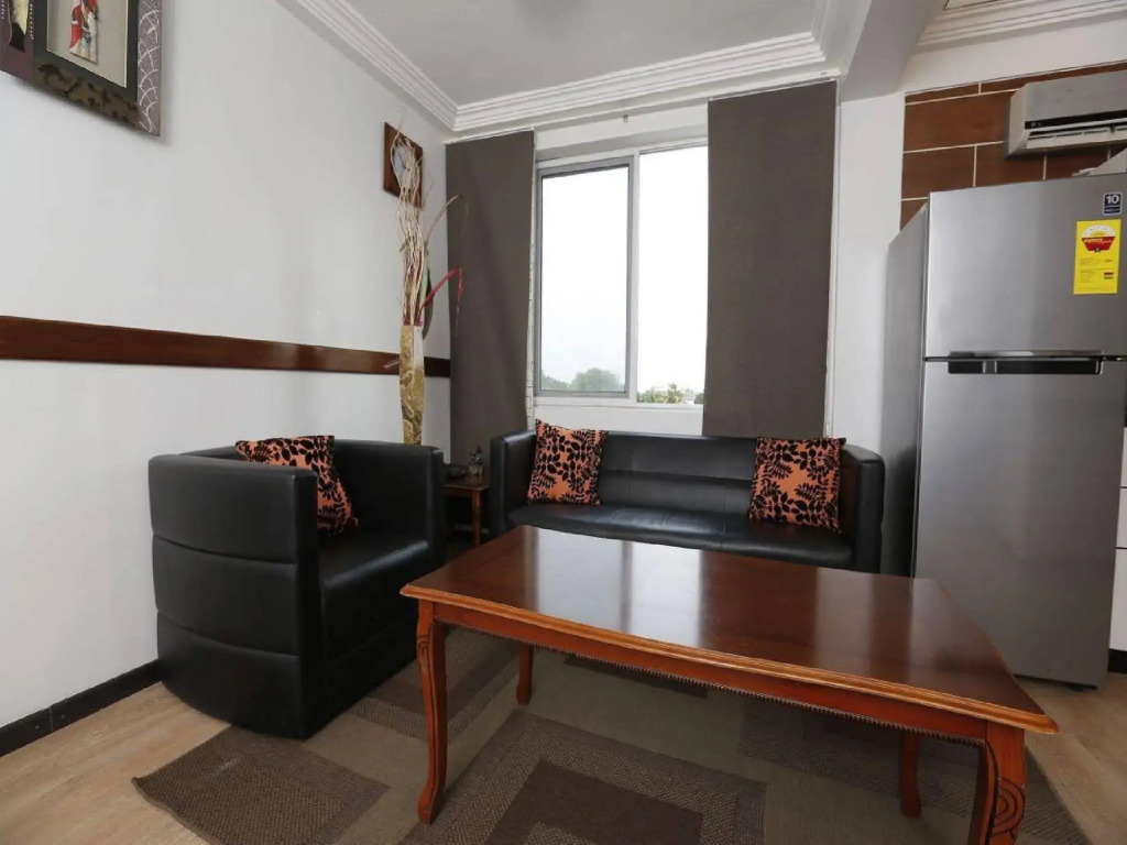 Cuddles Plus Apartments