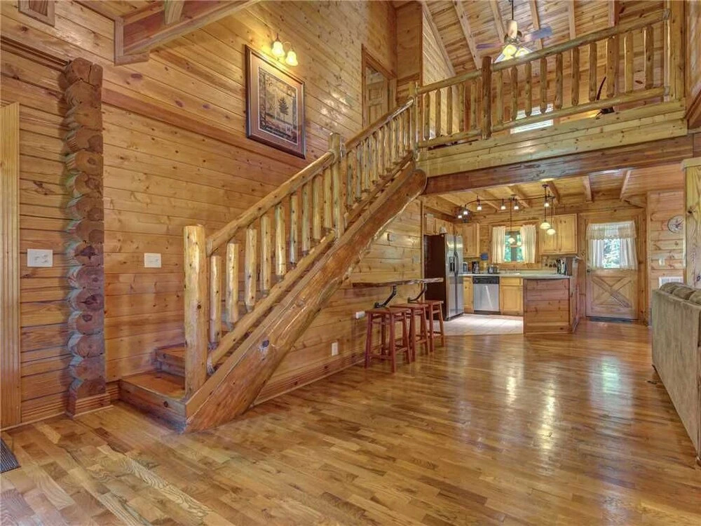 Natures Paradise, 4 Bedroom, Fireplace, Sleeps 14