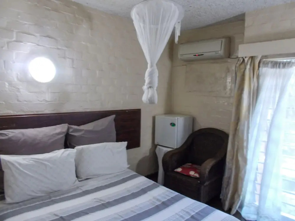 Ndeke Hotel