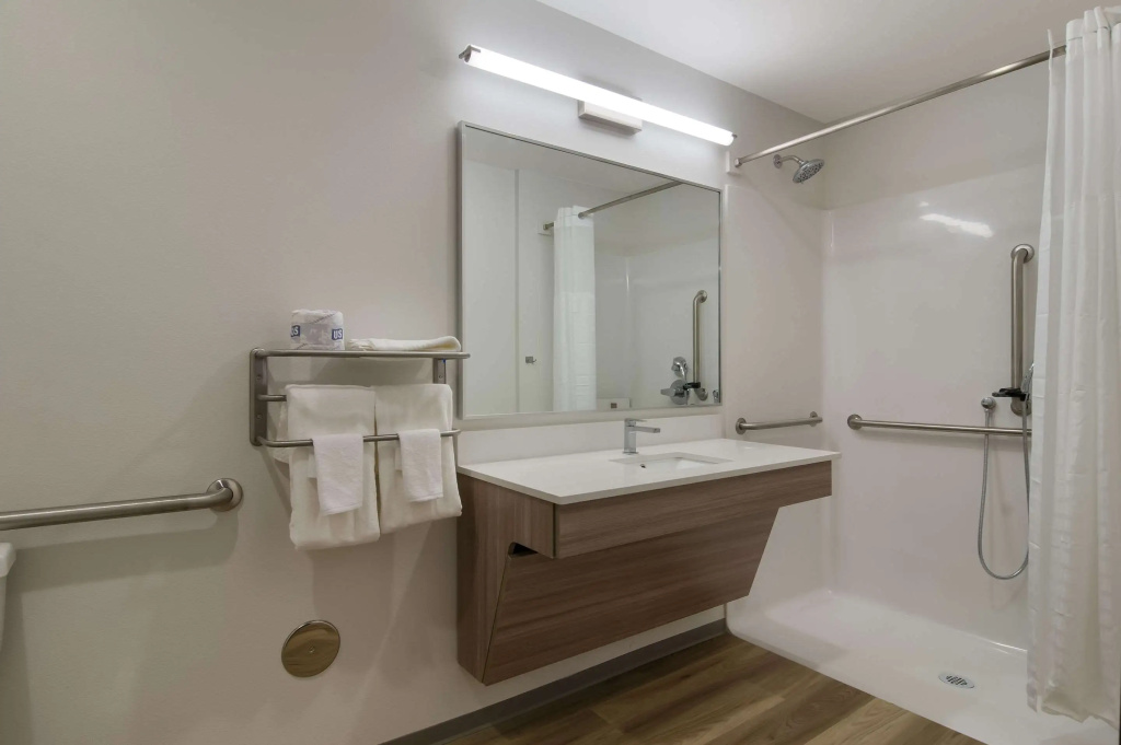 Woodspring Suites Olympia - Lacey