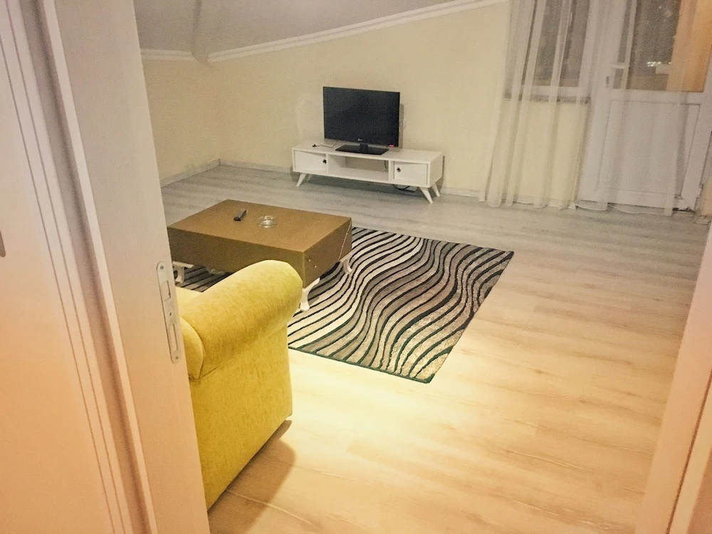 Homelife Suites