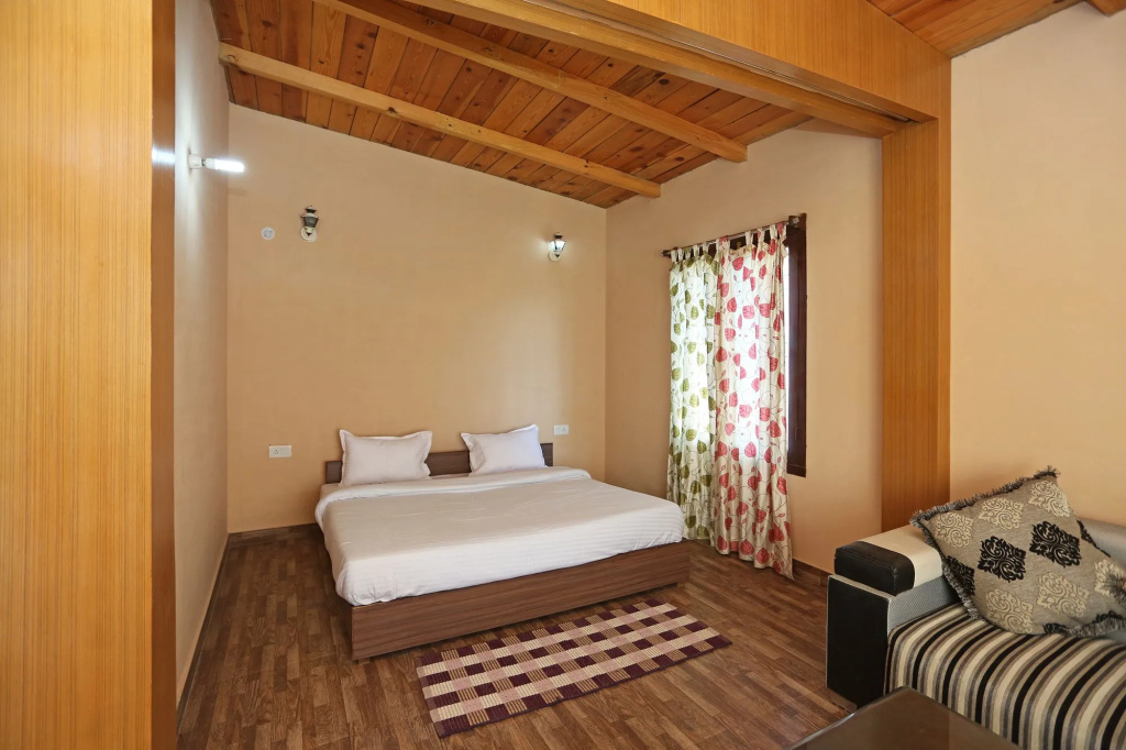 OYO 11726 Home Cozy 2BHK Valley View
