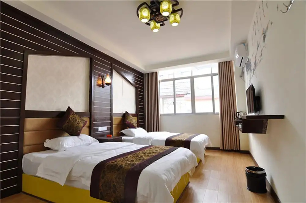 ZhanguaJiaJie Huluju Inn