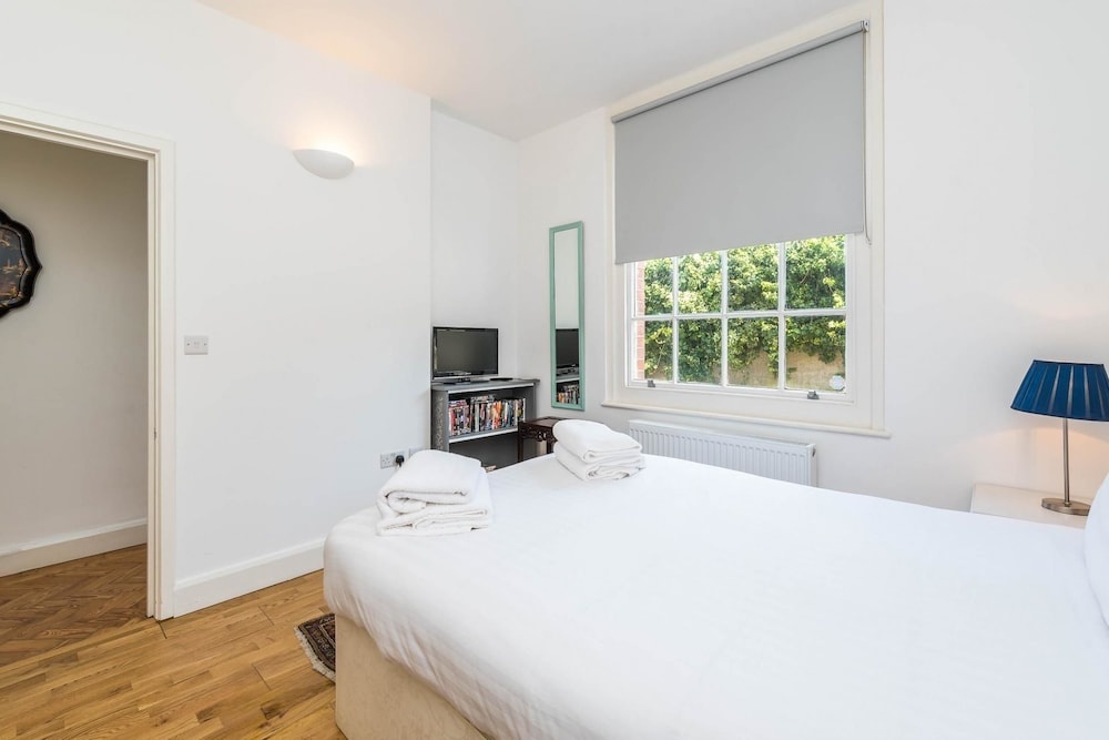 Cosy 2 Bedroom Garden Flat in Battersea/clapham
