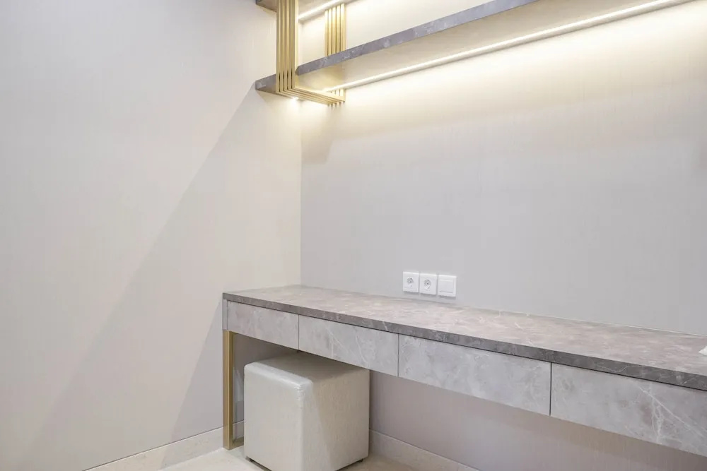 Exclusive 1Br Apartment With Study Room At Southgate Residence