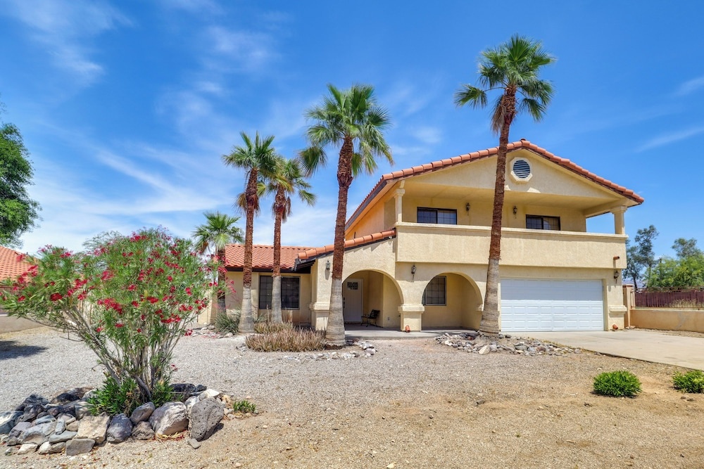 Pet-friendly Bullhead City Home ~ 2 Mi to River!