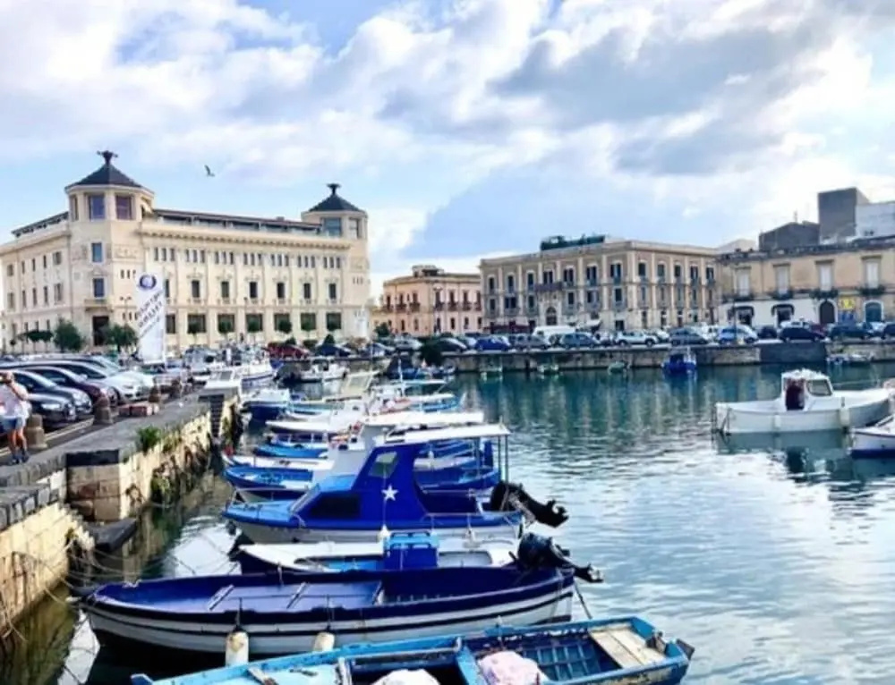 Apartment with One Bedroom in Siracusa, with Wonderful City View And Wifi - 1 Km From the Beach