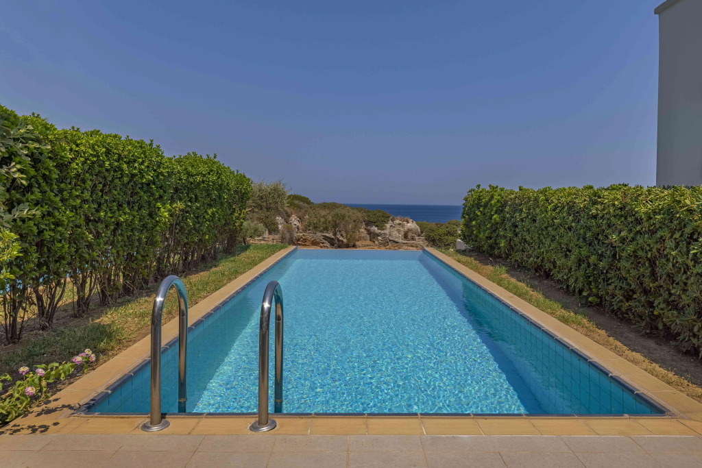 KRESTEN ROYAL Euphoria Resort