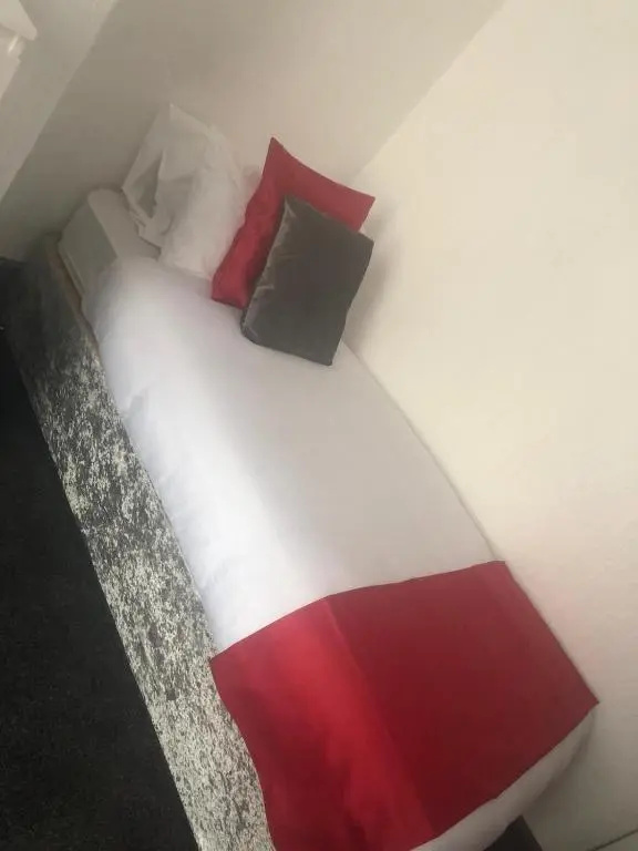 Kirubash Central Pier Hotel
