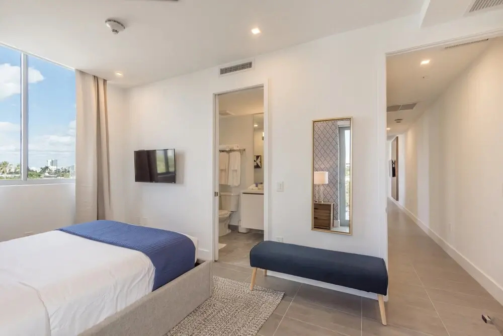 VHC Luxury Apartments 538 Apt. #302
