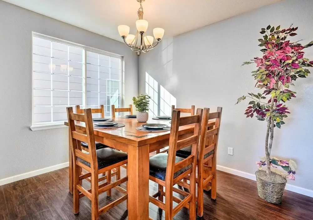 Spacious Springs Home + Patio ~ 10 Mi to Dtwn