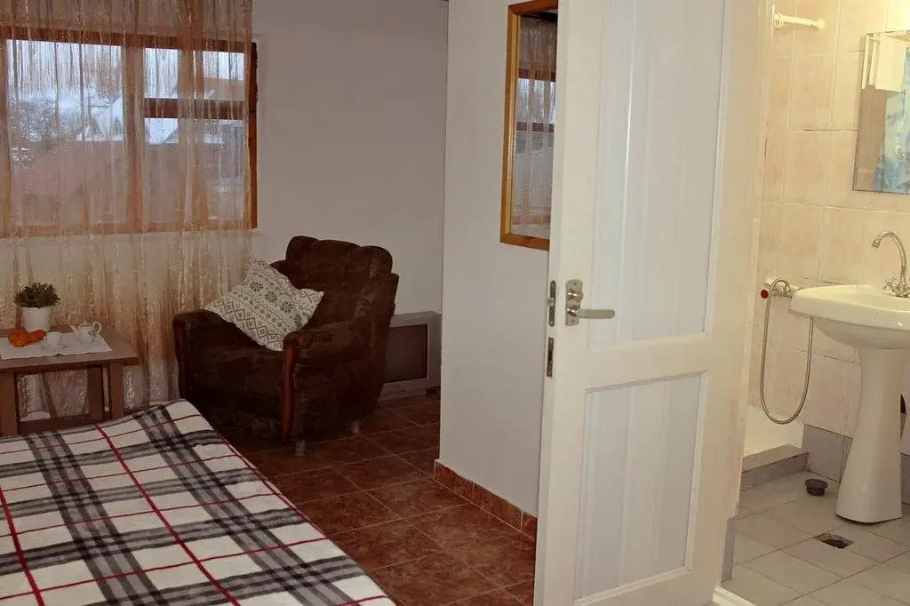 Arian Guest House