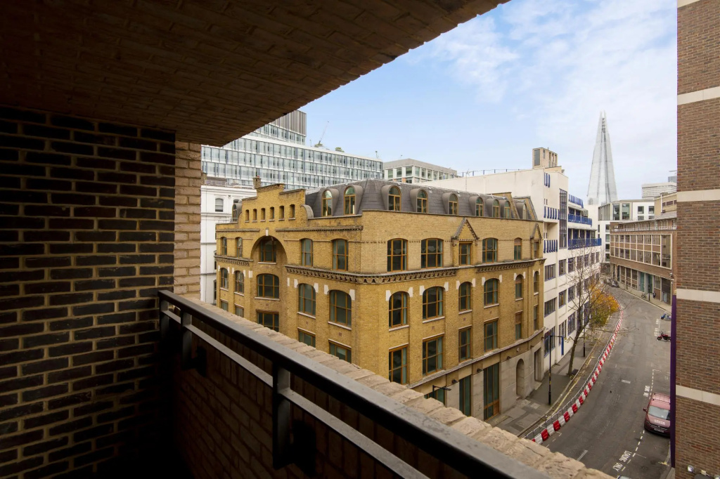 Comfy One Bedroom Apartment in Heart of Waterloo