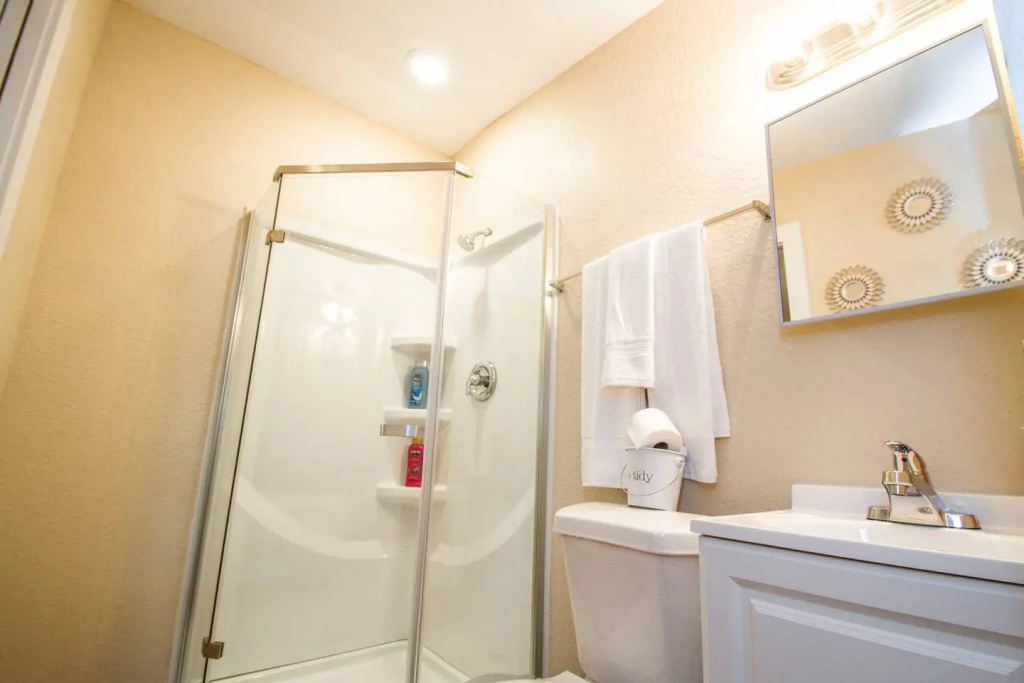 Remodeled Studio Near Downtown