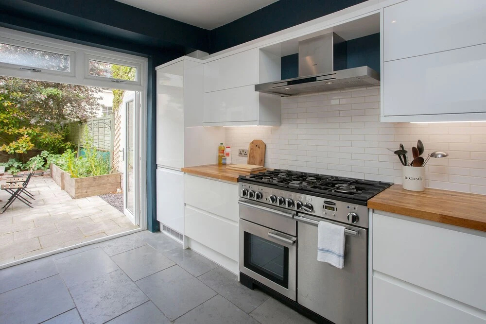 Sleek & Stylish Bristol Getaway With Garden