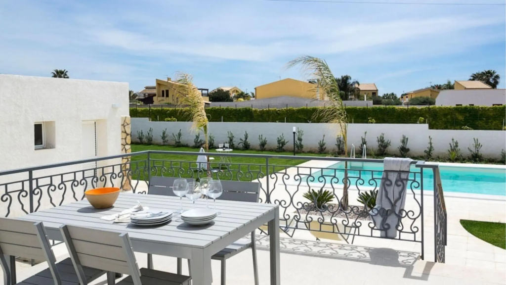 Beautiful villa with pool and airco-VILLA PAVONE