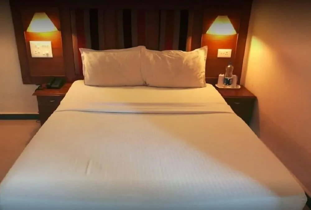 Hotel Seasons Thekkady