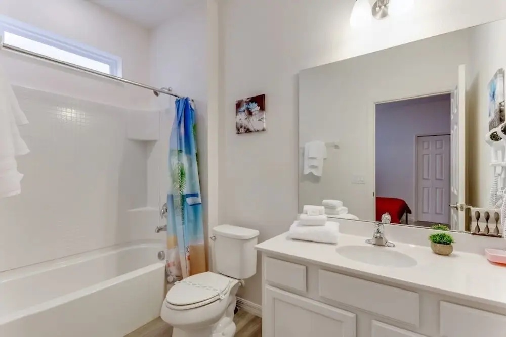 H6028 Beautiful 14 Bedroom Sleeps 30 Home