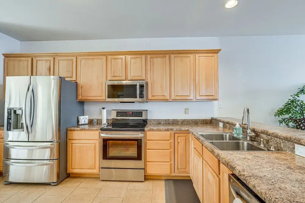 Lakeside Osage Beach Condo in Lands End Community