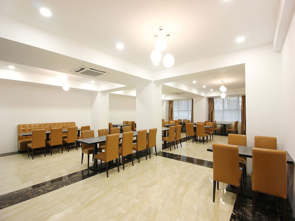 Sri Rama Excellency By OYO Rooms