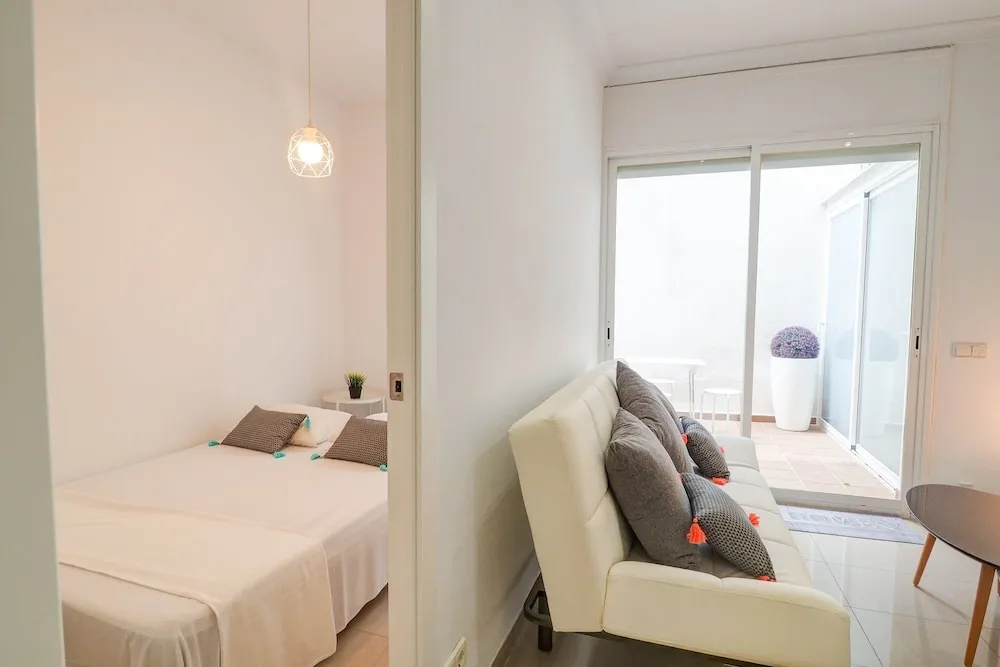 White Center Apartment by Hello Apartments Sitges