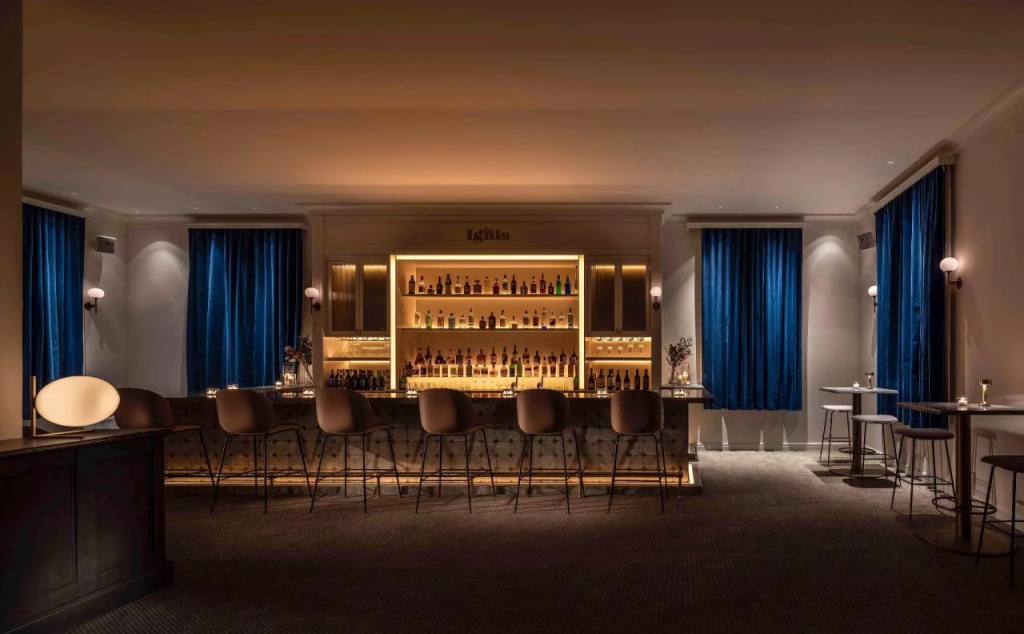 UNWIND HOTEL & BAR OTARU