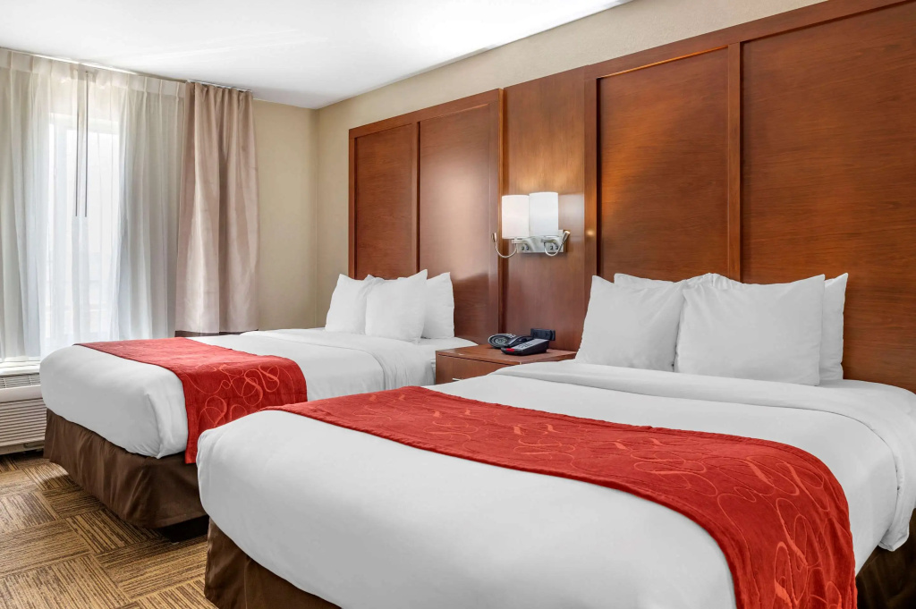 Comfort Suites Urbana Champaign, University Area