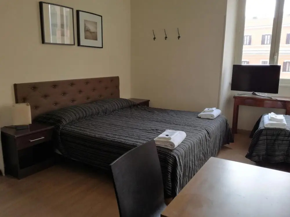 Marvi Hotel